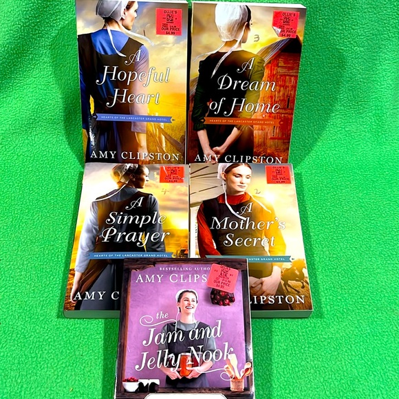 Hearts Of Lancaster Grand Hotel Other - Amy Clipston Hearts Of Lancaster Grand Hotel Softcover Books